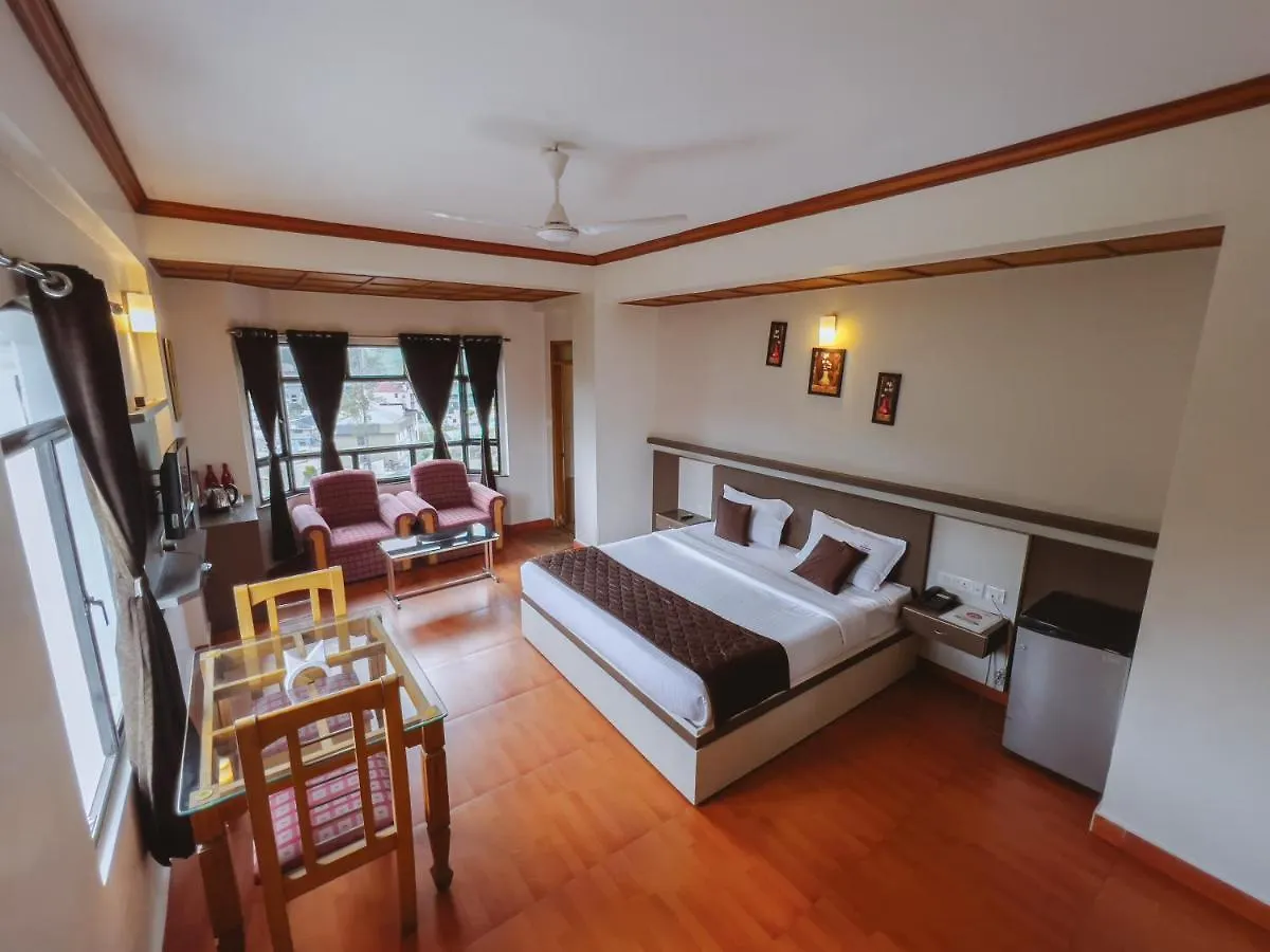 **** Resort Munnar Castle Hotel India