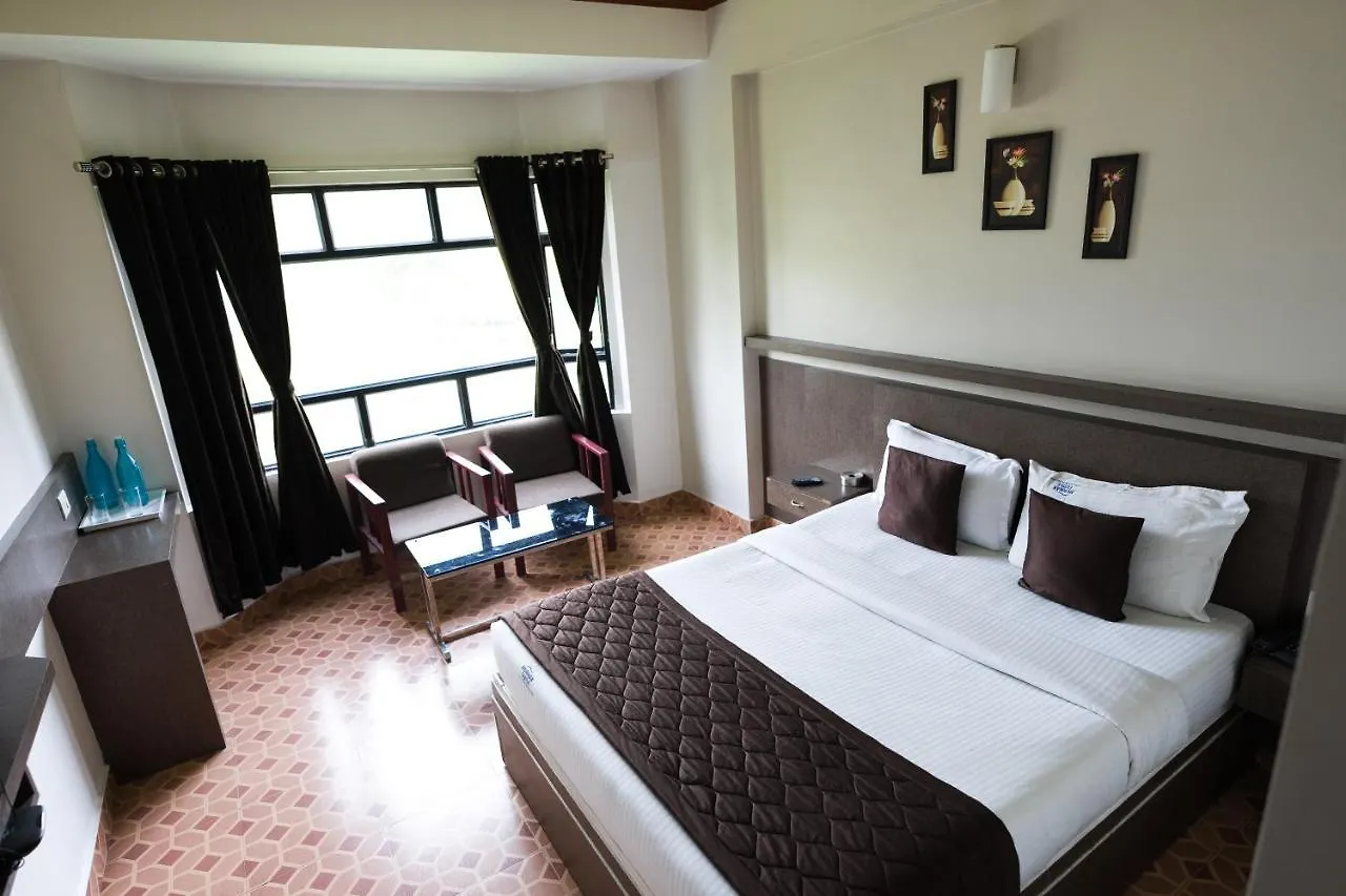 Munnar Castle Hotel 4*,  India